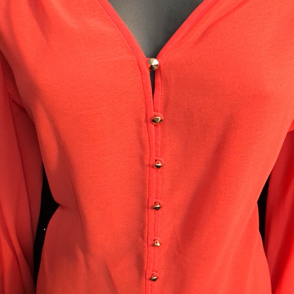 BEBE Blousan Slit Sleeve Shirt with Open Back Detail. - Picture 2 of 9